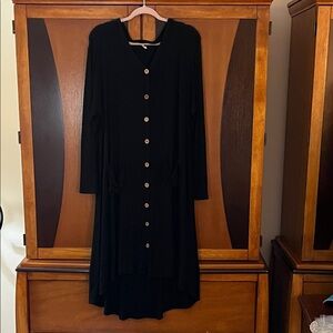 NWOT Mittoshop Black Long Sleeve Wood Button Front Dress/Duster w/High-Low Hem